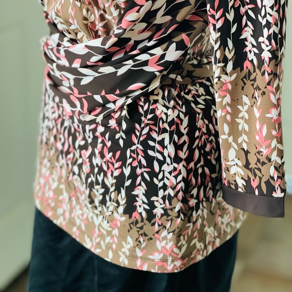 EUC BCBG  MAXAZRIA Jersey Top/ Size M - Picture 5 of 10